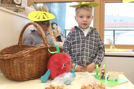 Tradicionalni slovenski zajtrk  vrtec Cerknica 03 Foto Ljubo Vukelič